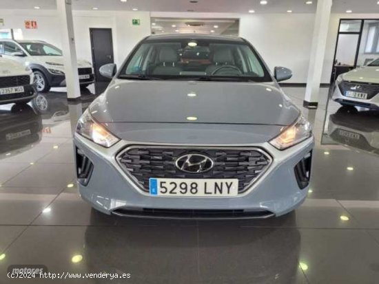 Hyundai Ioniq 1.6 GDI HEV Klass DCT de 2021 con 66.568 Km por 19.500 EUR. en Madrid