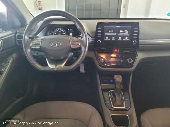 Hyundai Ioniq 1.6 GDI HEV Klass DCT de 2021 con 66.568 Km por 19.500 EUR. en Madrid