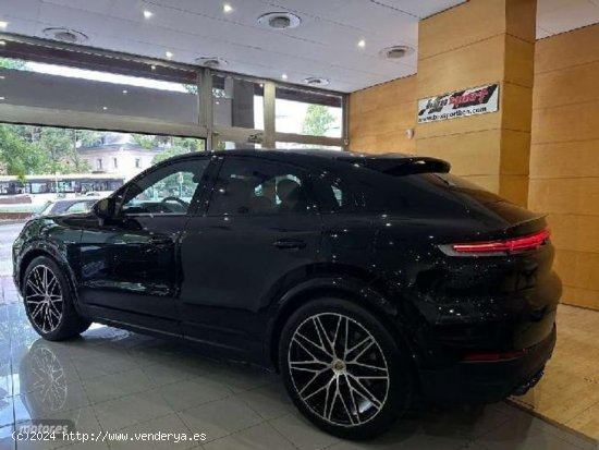 Porsche Cayenne Coupe E-hybrid Aut. de 2024 con 9.000 Km por 129.900 EUR. en Barcelona