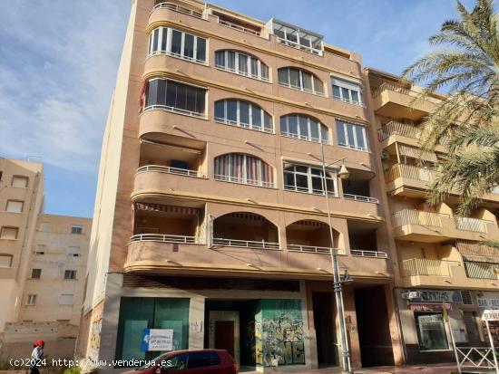 APARTAMENTO 2 HABS EN AVDA HABANERAS A UN PASO DE PLAYA LOS LOCOS 125.000€ - ALICANTE