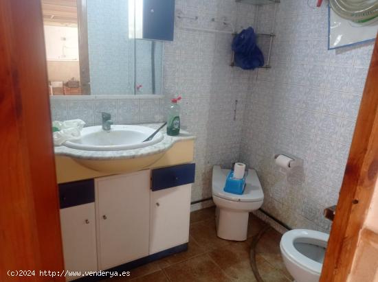 21Inmobiliarias vende este bajo , en zona muy tranquila - VALENCIA