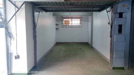 Se vende amplio garaje cabinado en 2 Linea playa Levante en zona Rincon de Loix Llano. - ALICANTE