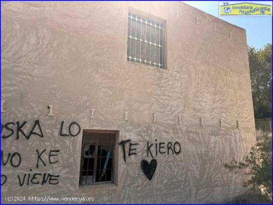 Terreno Rústico en La Matanza de Fortuna con Cuarto Agrícola y Agua de Riego - MURCIA