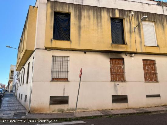 Edificio en venta en San Roque, Calle Gomez de Villafranca, Badajoz - BADAJOZ