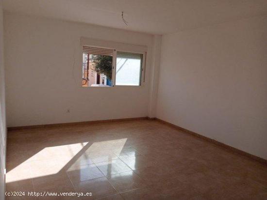 PISO EN VENTA EN CALLE ZUGASTI - BADAJOZ