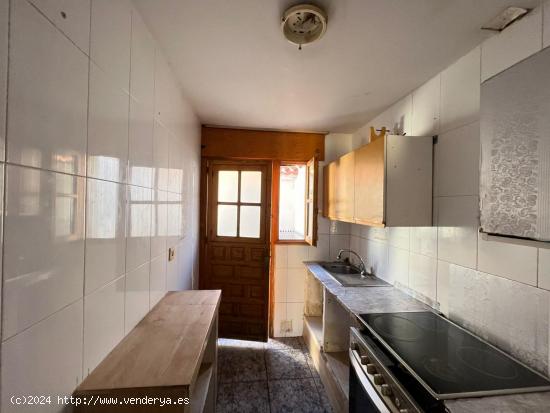 CHALET ADOSADO en Santiago de la Ribera - MURCIA