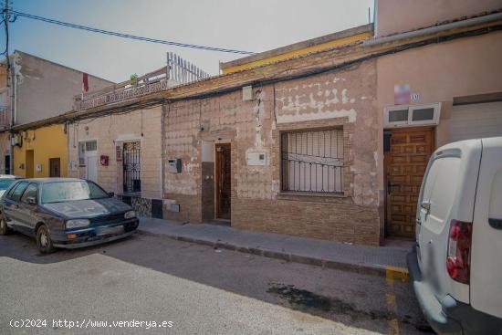 ADOSADO en Barrio Peral de Cartagena - MURCIA