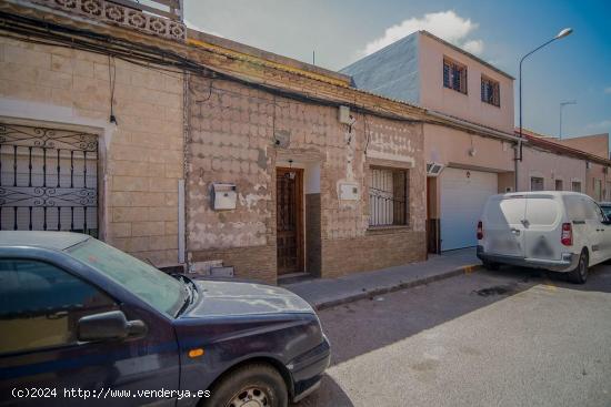 ADOSADO en Barrio Peral de Cartagena - MURCIA