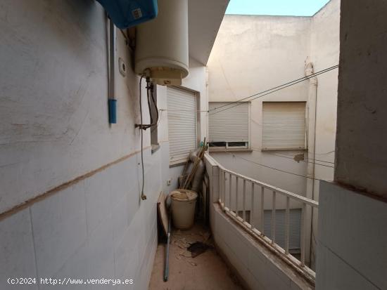 OPORTUNIDAD, SE VENDE PISO EN AVD. LOS TOREROS - MURCIA