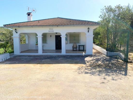  CASA URBANA CON PISCINA Y FINCA RÚSTICA DE 6.235 M2 EN GUARO, MÁLAGA - MALAGA 