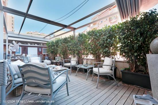  Preciosa planta baja perfecto estado con pk con terraza de 50 m2 - BARCELONA 