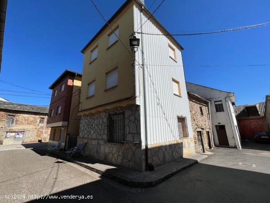 PRECIOSA CASA EN NOCEDA DEL BIERZO - LEON