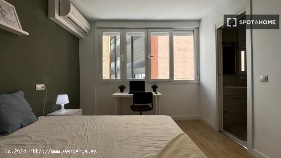 Precioso apartamento de 4 dormitorios en Madrid - MADRID