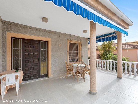  Villa en venta en Torrevieja (Alicante) 