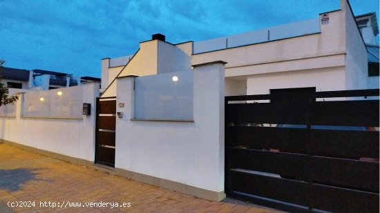 Villa en venta en San Pedro del Pinatar (Murcia)