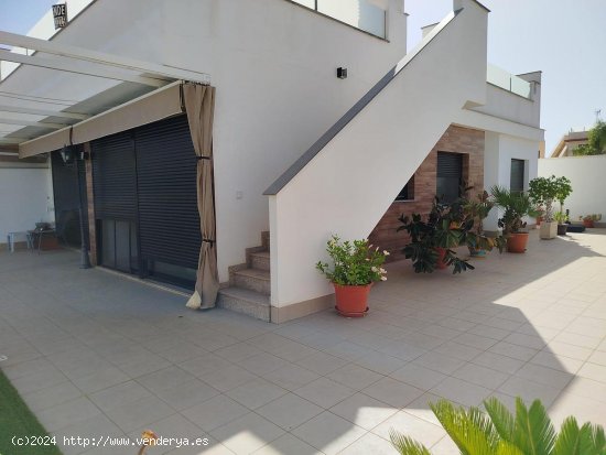 Villa en venta en San Pedro del Pinatar (Murcia)