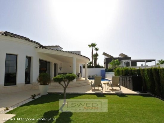 Chalet en venta en San Fulgencio (Alicante)