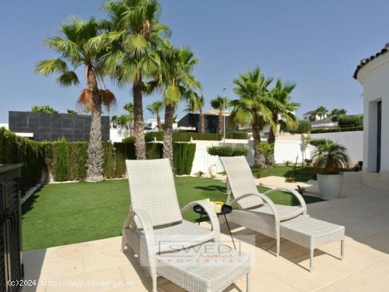 Chalet en venta en San Fulgencio (Alicante)