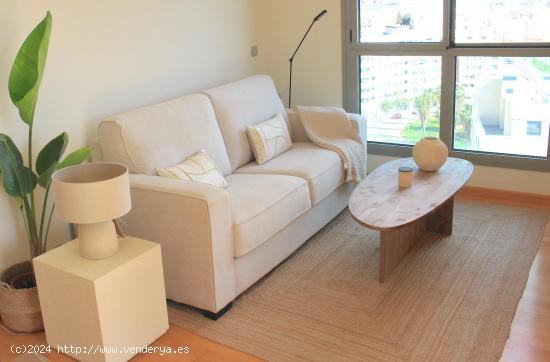 Apartamento de lujo de 1 dormitorio con balcón y piscina - VALENCIA