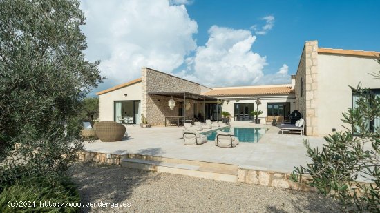 Casa en venta en Santa María del Camí (Baleares)