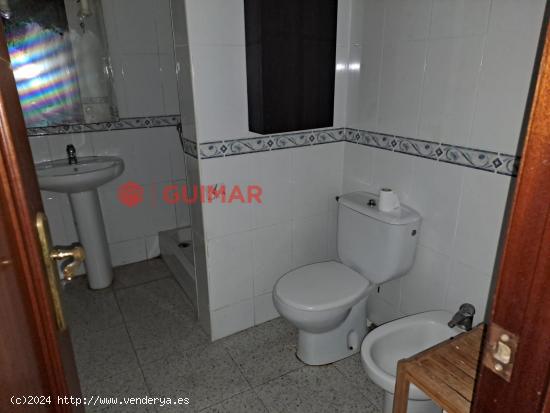 ¡Gran Oportunidad de Inversión en Barcelona! Edificio en Venta en la Calle Camprodón - BARCELONA