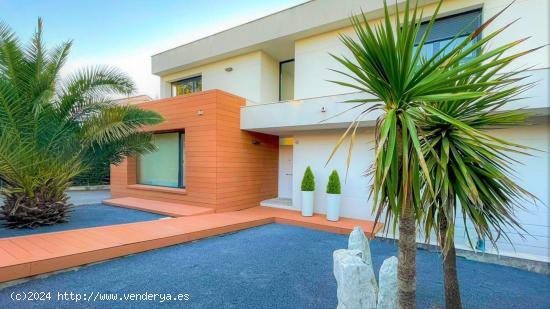 🏡 ¡Haz realidad tu sueño de tener una casa en Valdelosllanos por 259.958 € con todo incluido!