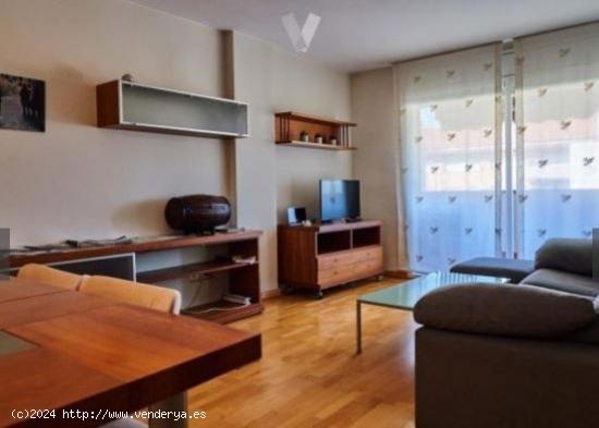 PISO SEMINUEVO EN VENTA CON PARQUING, TRASTERO Y PISCINA COMUNITARIA - BARCELONA