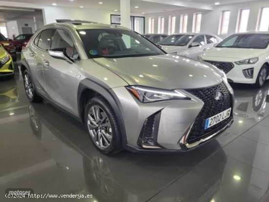 Lexus UX 2.0 F Sport de 2020 con 17.000 Km por 28.500 EUR. en Madrid