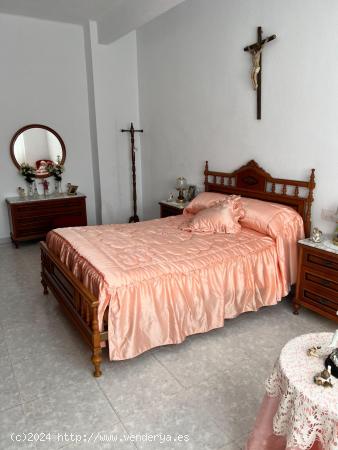 Preciosa casa para entrar a vivir en Chinorlet - ALICANTE