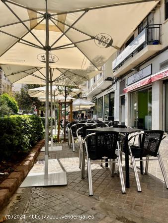 Cesión de Cafetería, heladería, pastelería con terraza en Valencia. - VALENCIA