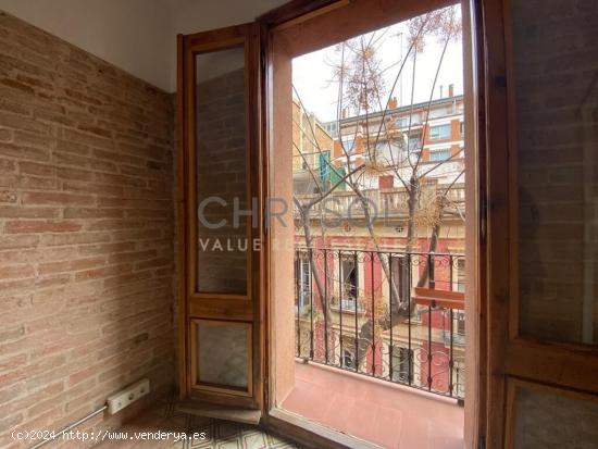  COQUETO PISO EN L'ANTIGA ESQUERRA DE L'EIXAMPLE. - BARCELONA 