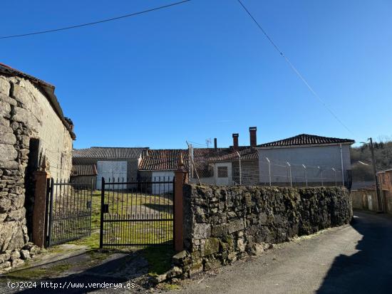 CASA DE PIEDRA A 13 KM DE LA RIBEIRA SACRA - ORENSE