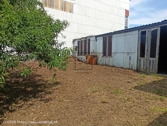 Edificio con finca en San Juan, Ferrol - A CORUÑA