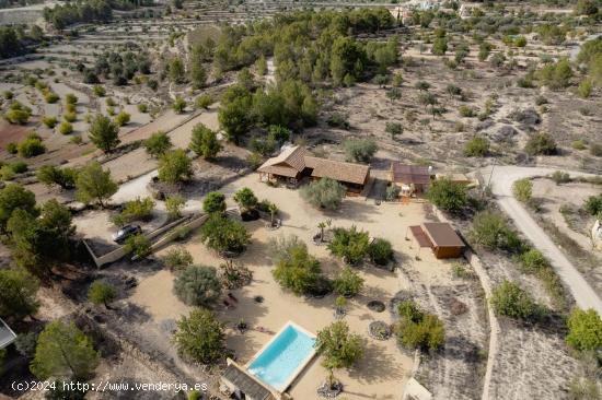 Casa integrada con la naturaleza a menos de 2 Km. de Finestrat - ALICANTE