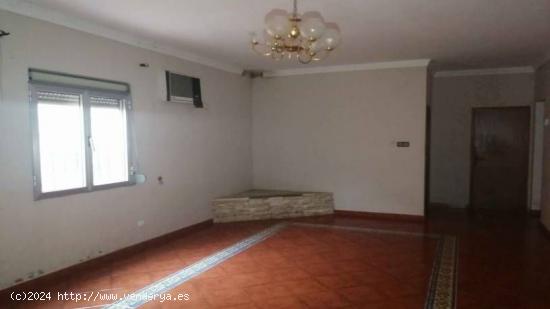 Se Vende en Carmona - SEVILLA