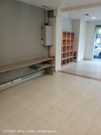 Local comercial en venta  en Manlleu - Barcelona