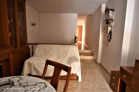 Unifamiliar adosada en venta  en Alpicat - Lleida