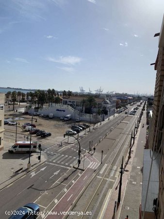  Piso junto a la playa de la Malvarrosa - Valencia 