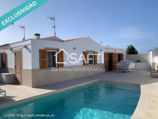 MODERNA VIVIENDA UNIFAMILIAR CON PISCINA DE AGUA SALADA COMPLETAMENTE AMUEBLADA Y EQUIPADA.