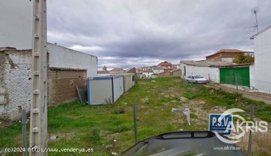 TERRENO URBANO EN LA TORRE ESTEBAN HAMBRAN