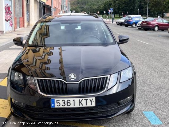 SKODA Octavia Station Wagon en venta en Pamplona/IruÃ±a (Navarra) - Pamplona/IruÃ±a