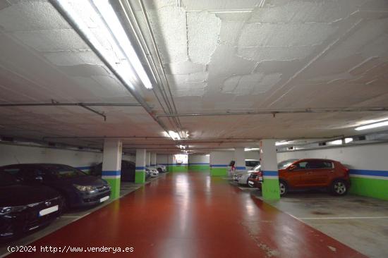 SE VENDE UNA DE LAS MEJORES Y MÁS CÓMODAS PLAZAS DE PARKING DE CAN MARINER - BARCELONA