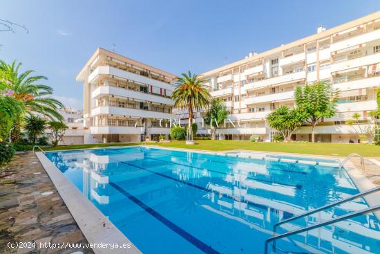 PISO EN EL CENTRO CON PARKING Y PISCINA - BARCELONA