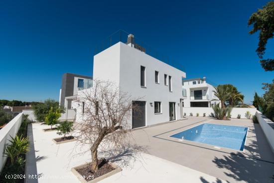 OBRA NUEVA - Villa en los Balcones - ALICANTE