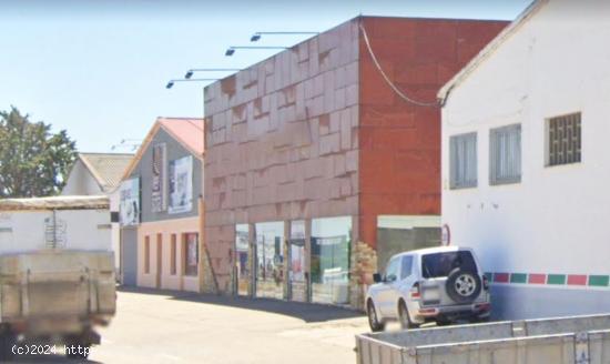 Urbis te ofrece una nave industrial en venta en Roales del Pan, Zamora. - ZAMORA