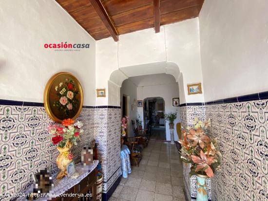 CASA CON TEJADO NUEVO A LA VENTA - CORDOBA