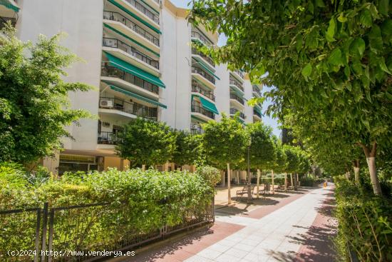  Magnifica vivienda en Triana, en Urbanización Nuestra Señora de la Esperanza - SEVILLA 