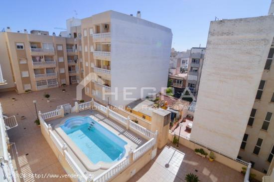  Se vende apartamento tipo estudio con piscina, orientación Sur, Playa del Cura. Torrevieja. - ALICA 