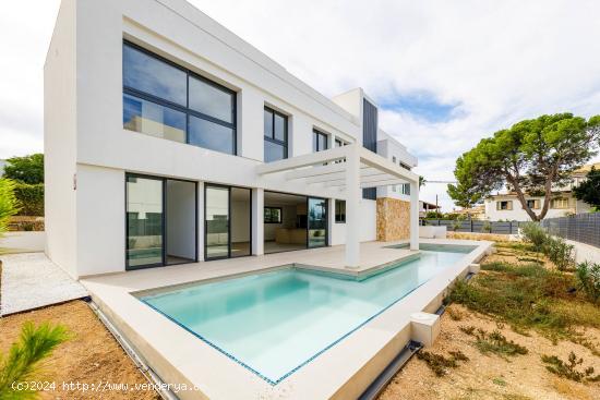 MODERNO CHALET DE OBRA NUEVA EN SON VERÍ - BALEARES