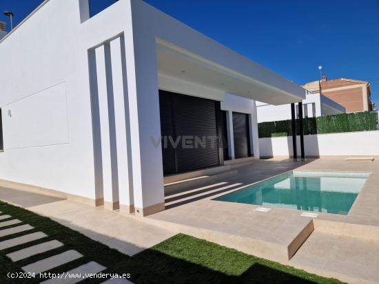 Casa o chalet independiente en venta en Pinar de Campoverde - ALICANTE